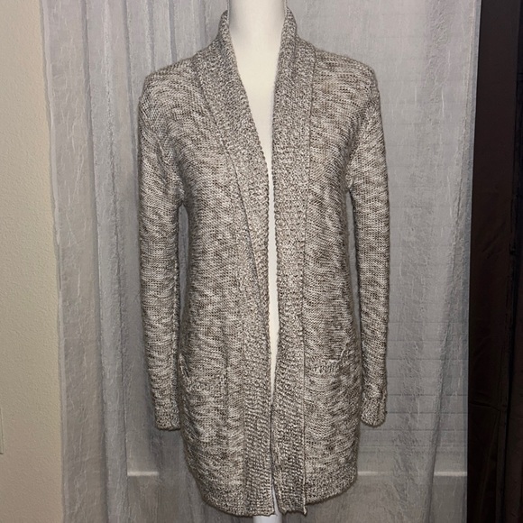 BP Cardigan - Picture 1 of 6